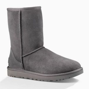 Grey “Classic Short” Uggs